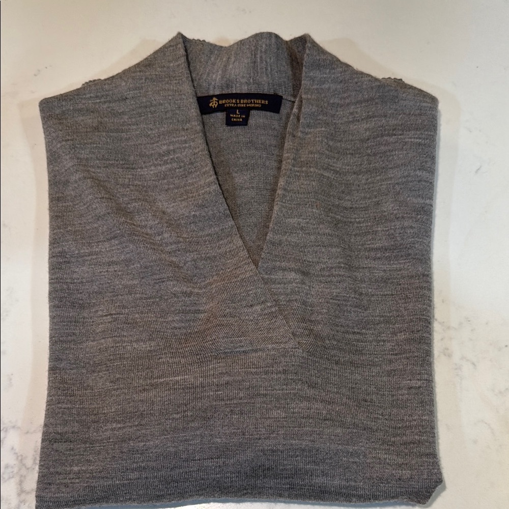 Brooks Brothers women’s  Grey Sweater